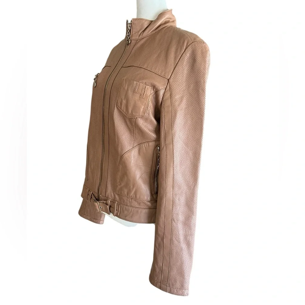White House Black Market Light Mocha 100% Leather Perforated Moto Jacket Sz S - Picture 4 of 11